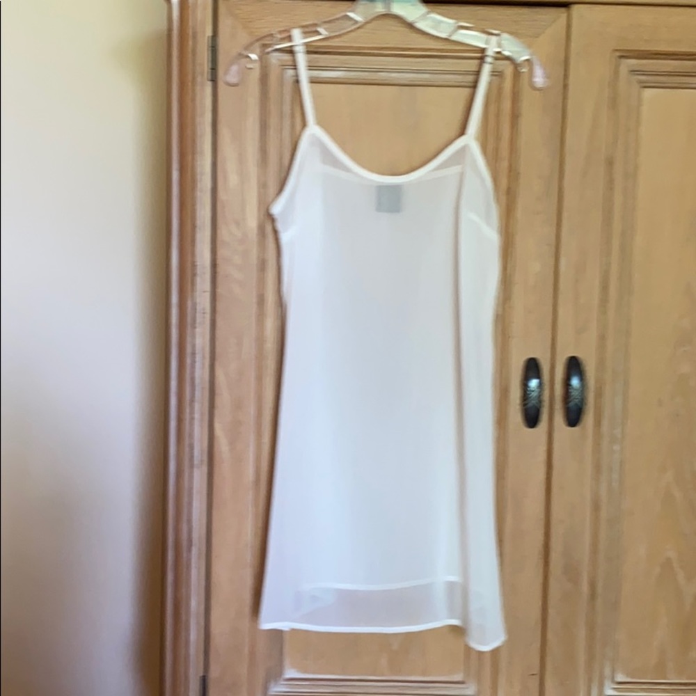 Dress - Picture 5 of 6